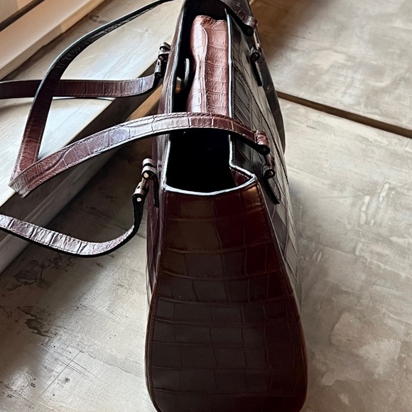 Ann Taylor leather shoulder bag - Picture 4 of 10